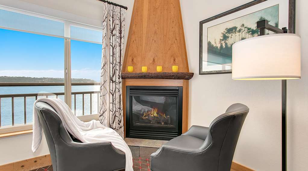 The Edgewater Hotel - photo 43
