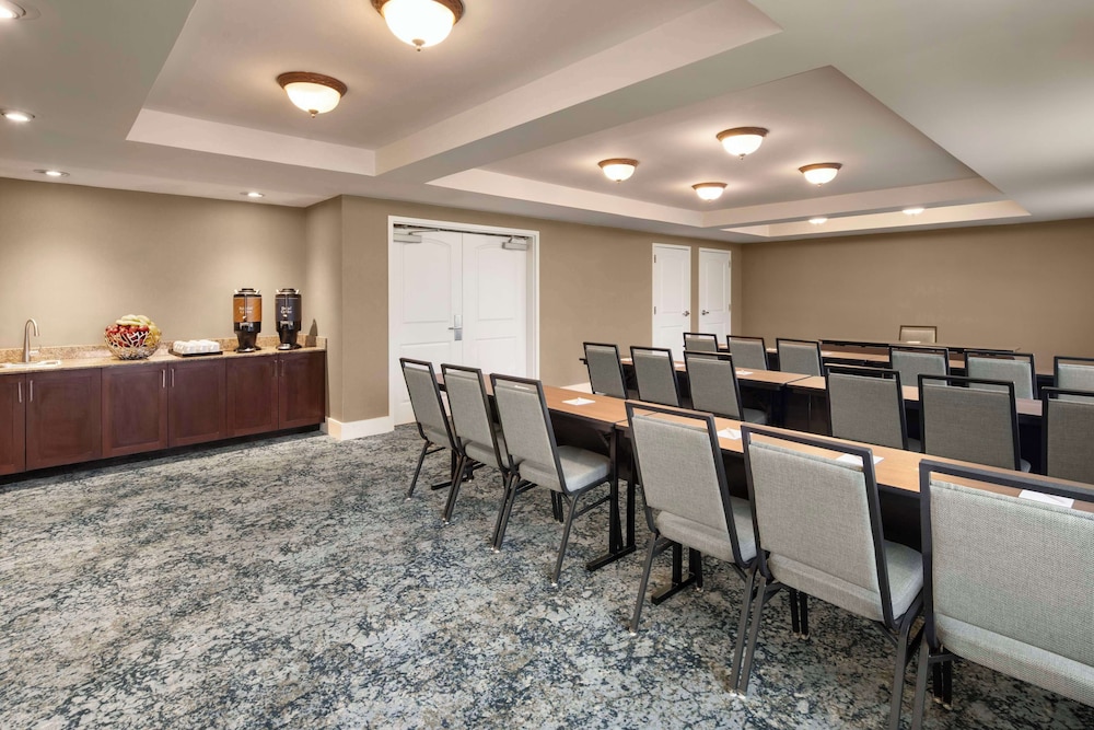 Homewood Suites by Hilton Wallingford Meriden - photo 32