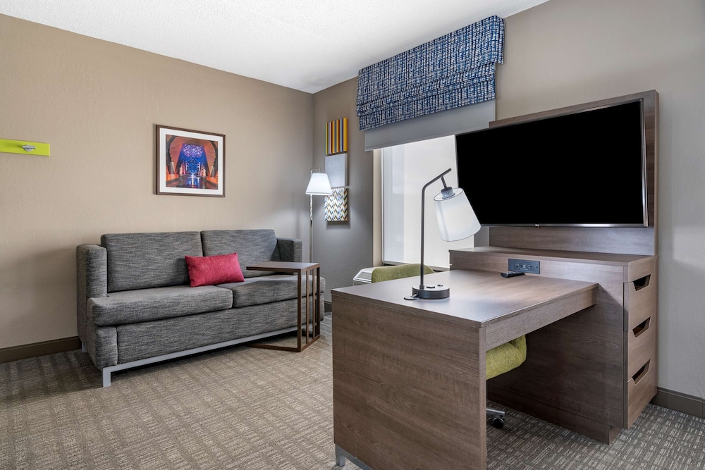 Hampton Inn & Suites Louisville East - photo 10