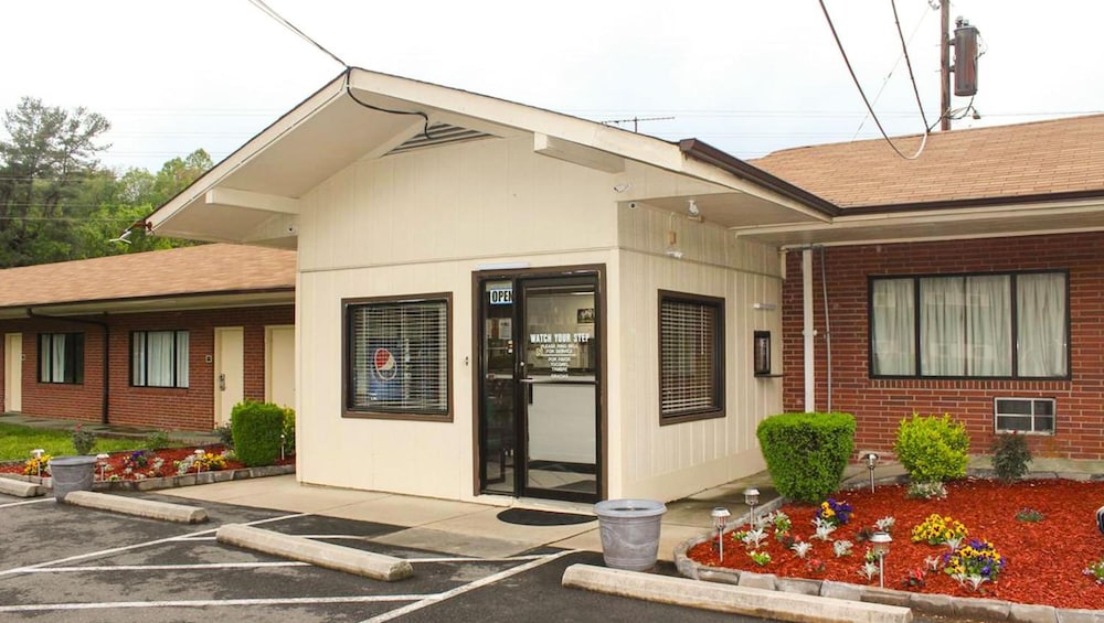 Green Valley Motel Winston Salem - photo 33