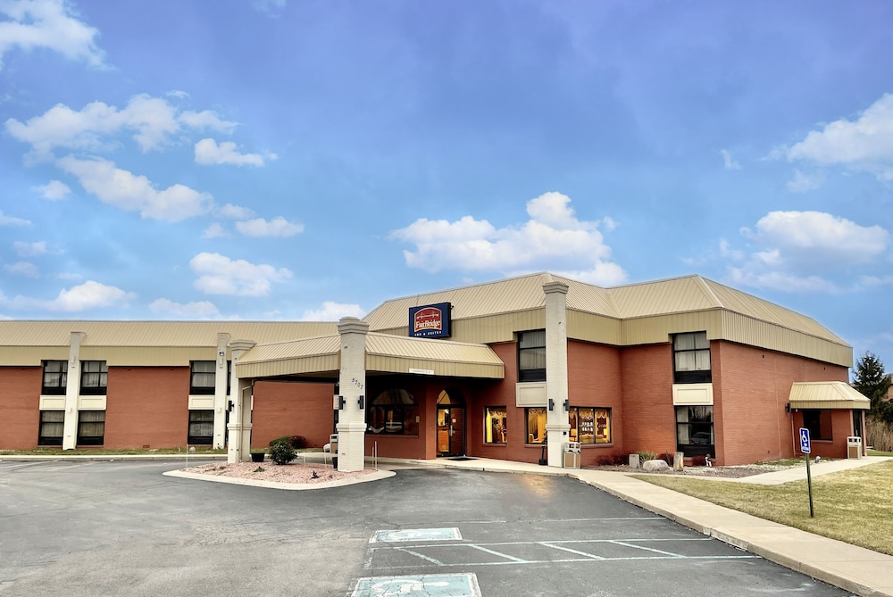 Baymont by Wyndham Fort Wayne Northwest - photo 36