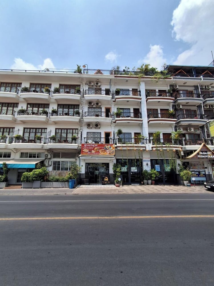 Twilight Inn - carbon neutral hotel in Phnom Penh
