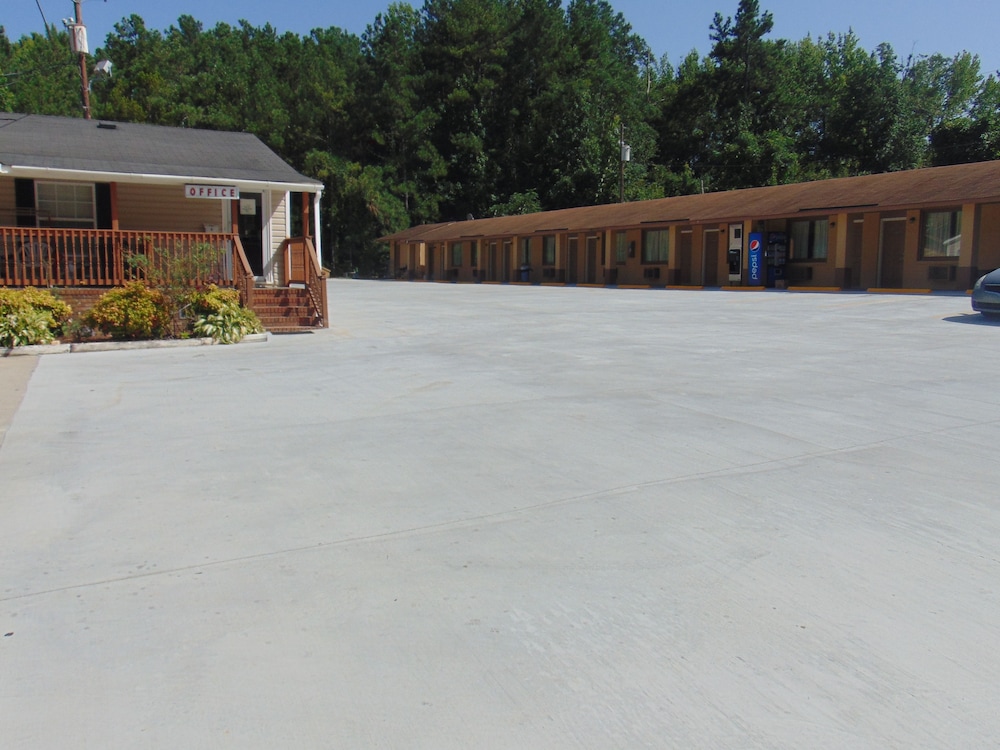 Westbrook Motel - photo 34