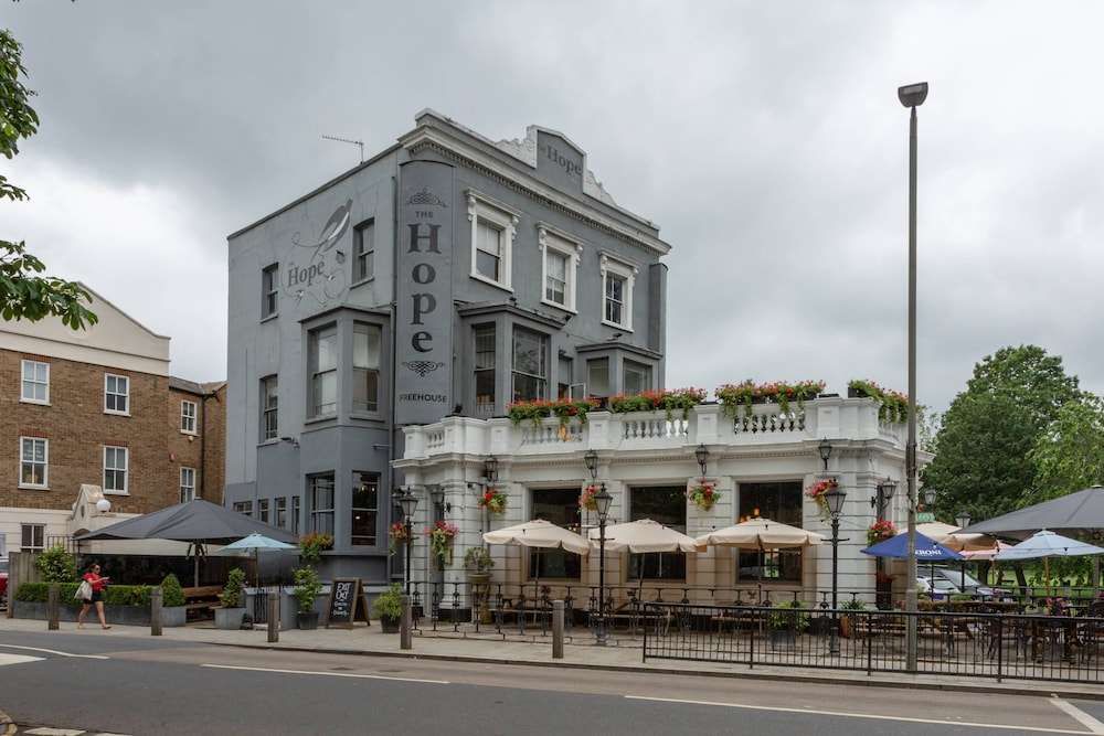 Granard Road By Onefinestay — 4-Star Luxury Hotel in London, United Kingdom