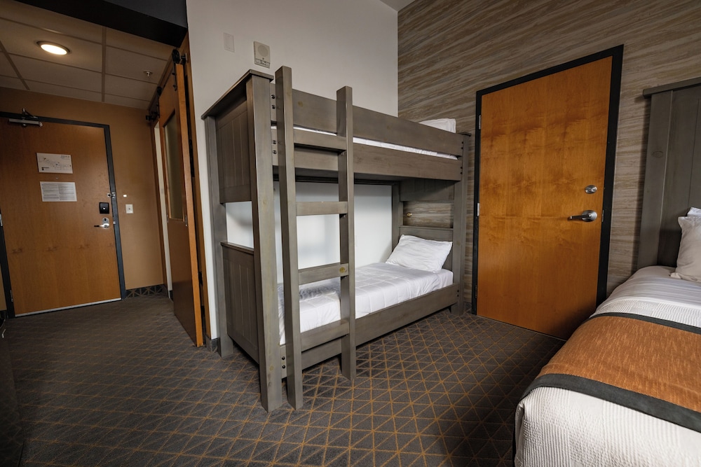 Pier B Resort - photo 17