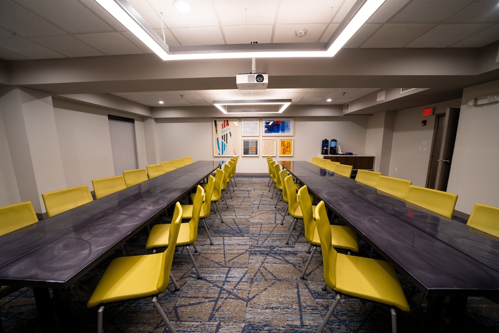 Holiday Inn Express Hotel & Suites Tampa Northwest Oldsmar by IHG - photo 56