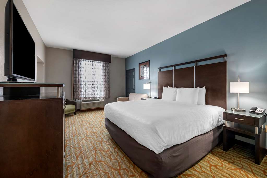Best Western Plus Bradenton Gateway Hotel - photo 12