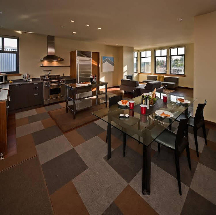 Island Inn at 123 West - photo 7