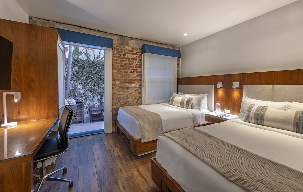 Riviera Beach House - photo 4