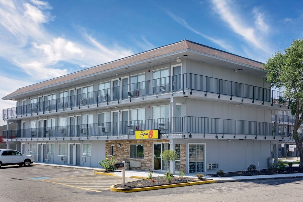 Super 8 By Wyndham Florence — Florence