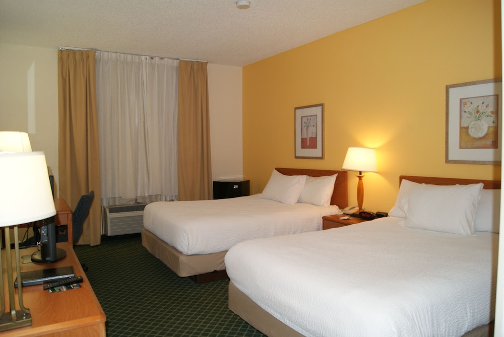 Baymont by Wyndham Coon Rapids - photo 10