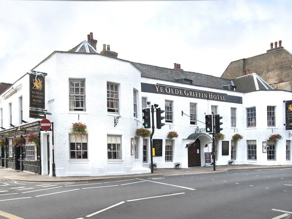 Ye Olde Griffin - carbon neutral hotel in March