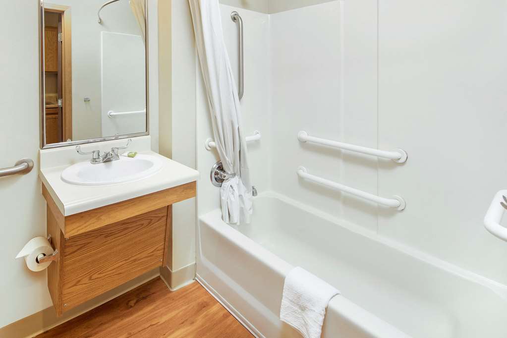 WoodSpring Suites Raleigh Apex - photo 10