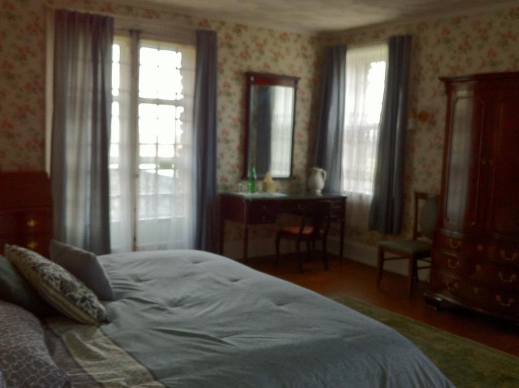 Fern Hall Inn — hotel in New Milford