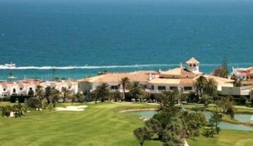 Apartment Manilva Hide Away 2 — 4-Star Luxury Hotel in Manilva, Spain