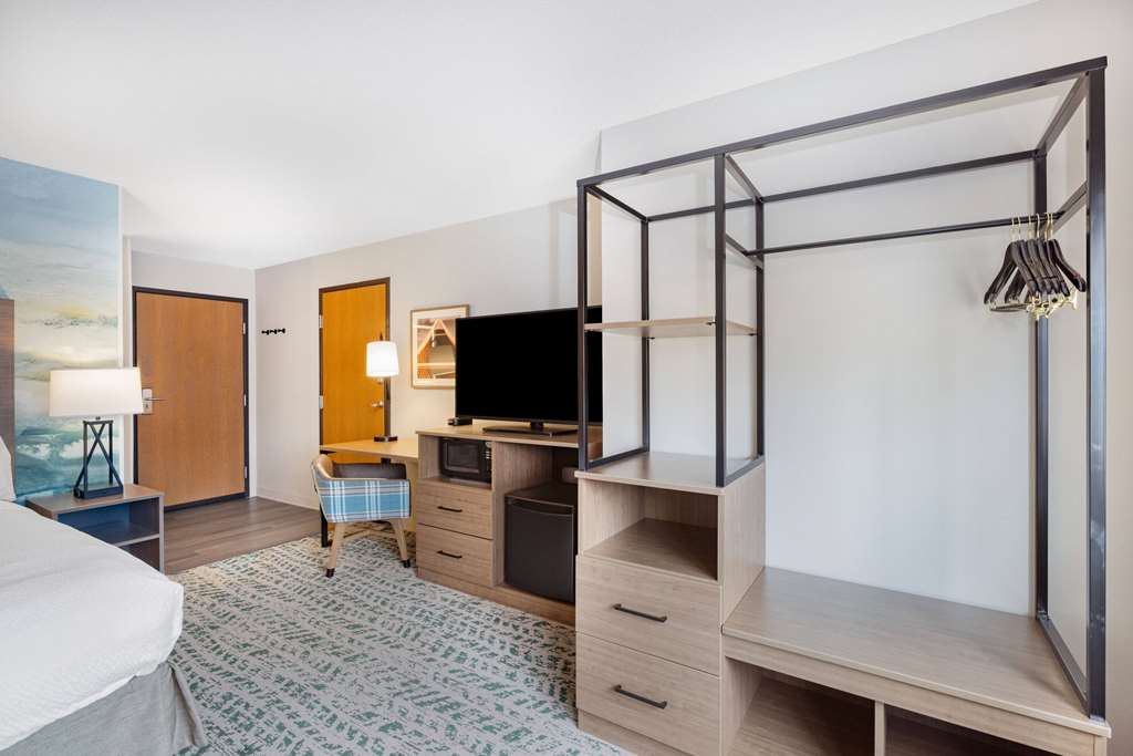 AmericInn by Wyndham Duluth South Black Woods Event Center - photo 16