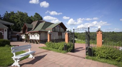 Gallery Club Hotel Abramtsevo in Sergiyev Posad, Russia