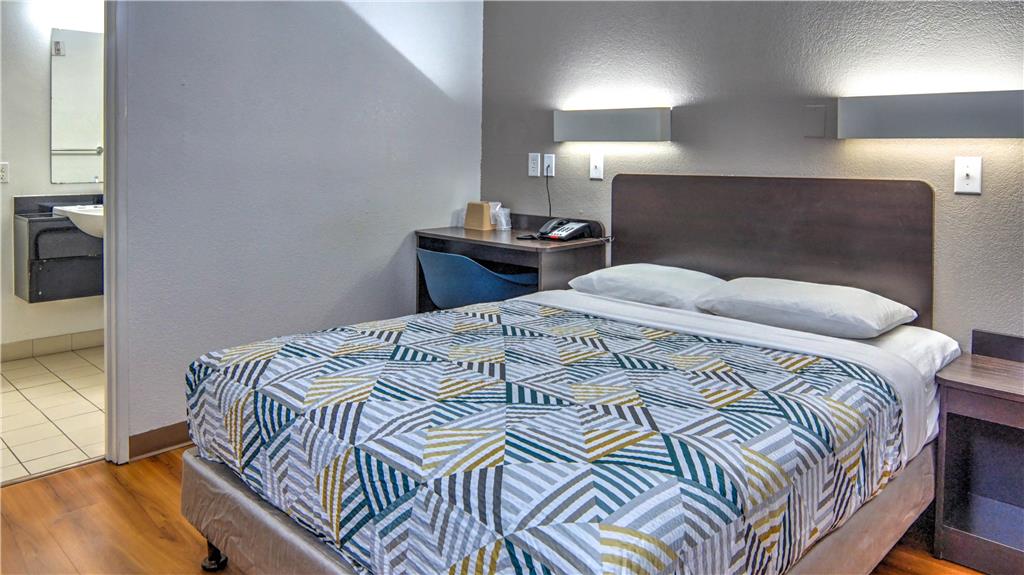 Motel 6 Longview TX - photo 24