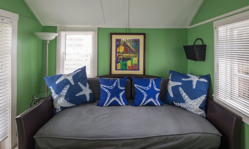 Wicker Guesthouse - photo 41