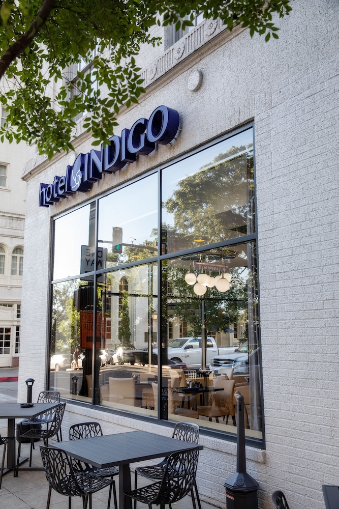 Hotel Indigo Baton Rouge Downtown by IHG - photo 106