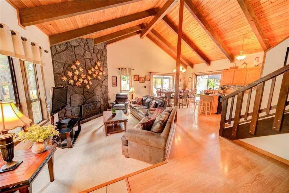 Cultus Lane 12 in Bend, United States