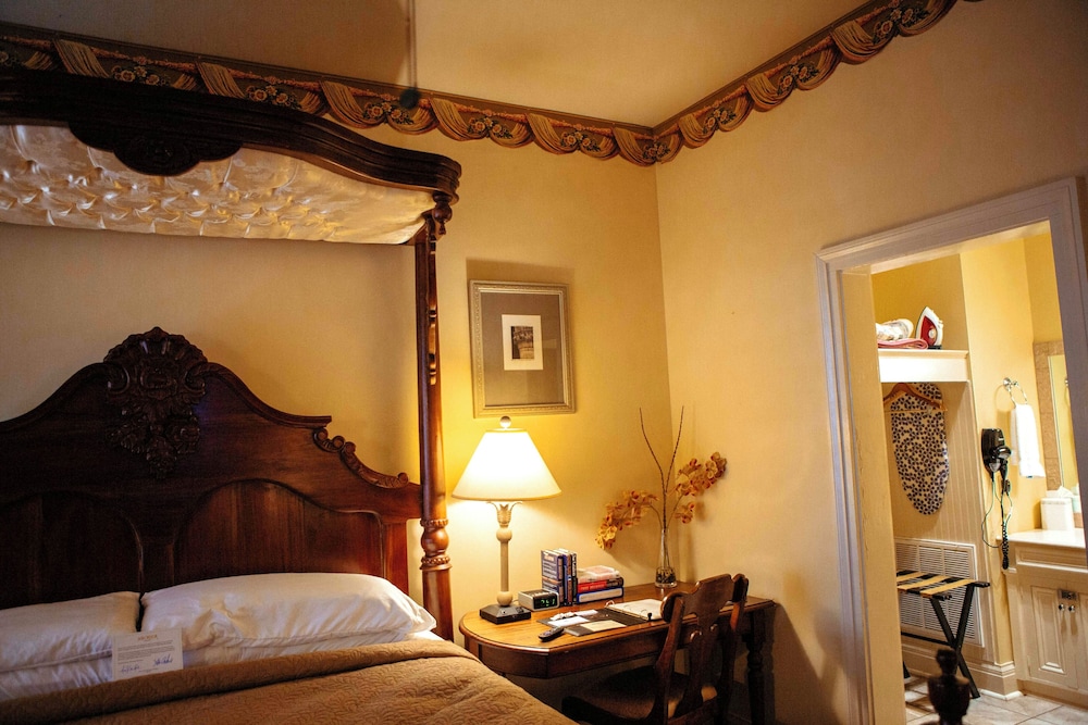 Anchuca Historic Mansion & Inn - photo 45