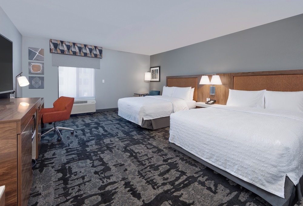 Hampton Inn Norfolk - photo 7