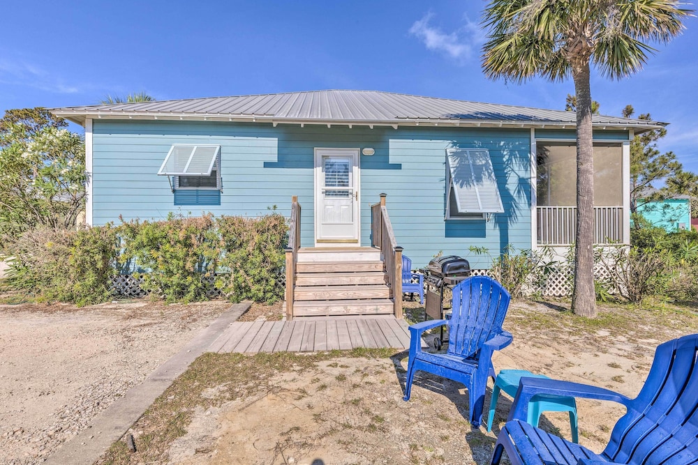 Coastal Gulf Shores Getaway Near the Beaches in Gulf Shores, United States