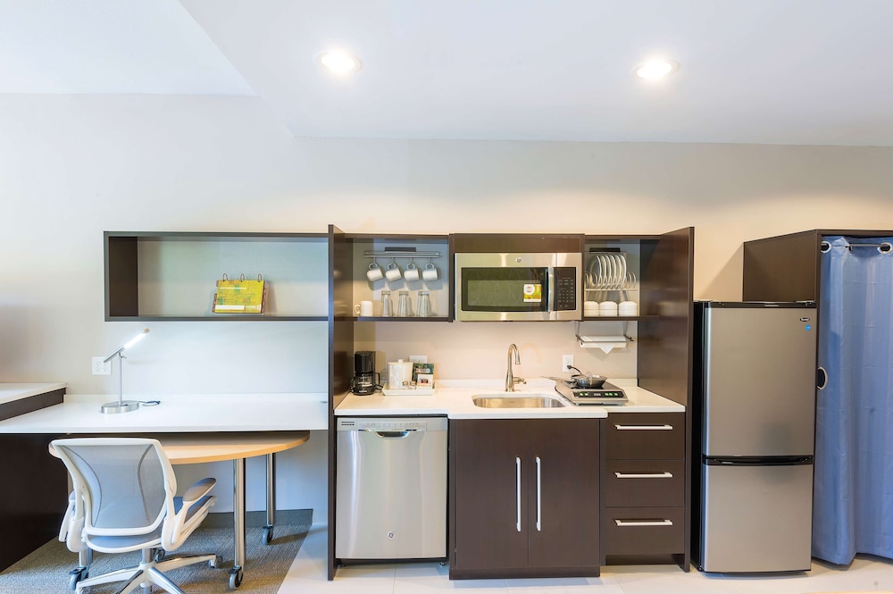 Home2 Suites by Hilton Lake City - photo 8