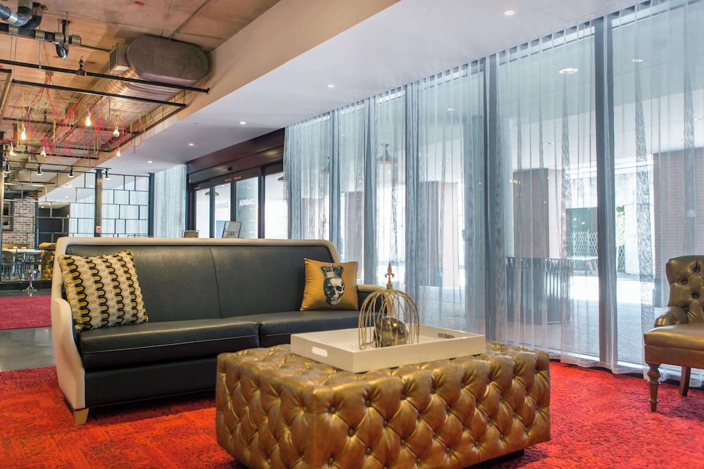 Cambria Hotel New Orleans Downtown Warehouse District - photo 6