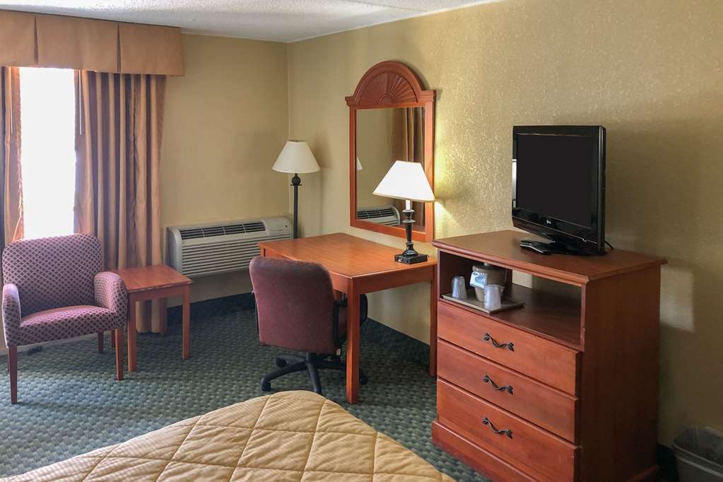 Rodeway Inn Joint Base Andrews Area - photo 8