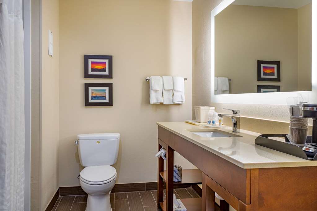 Comfort Suites Savannah Gateway I 95 - photo 38
