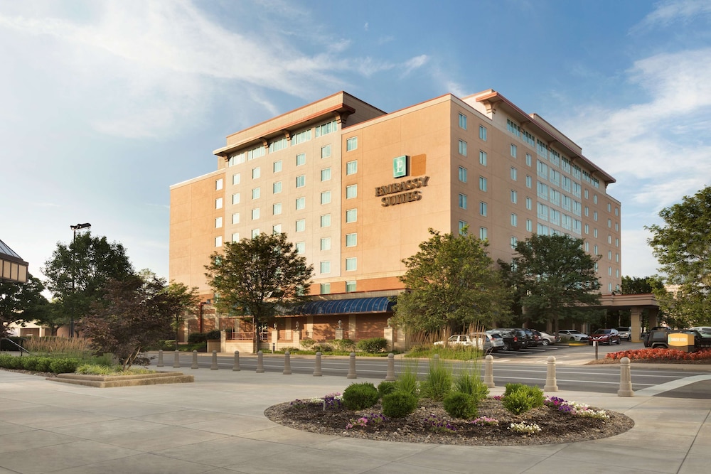 Embassy Suites Charleston - featured photo