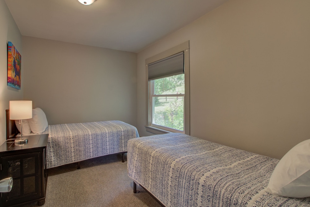 The Lodges of Oak Creek - photo 7