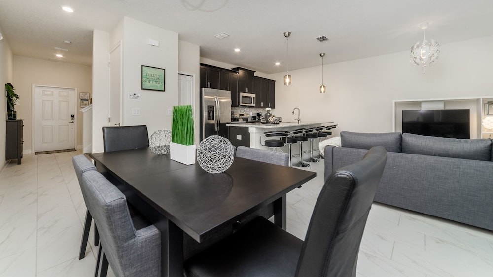 Grhdog9055 Champions Gate Resort 4 Bed 3 Baths Townhouse - photo 18