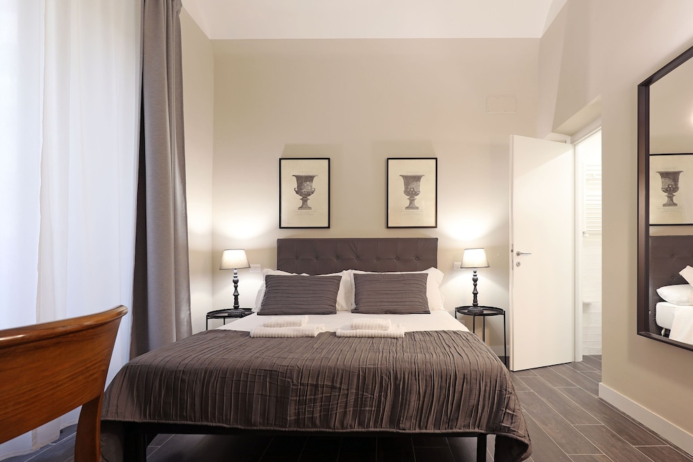 Residenza Vittoria Roma — 4-Star Luxury Hotel in Rome, Italy