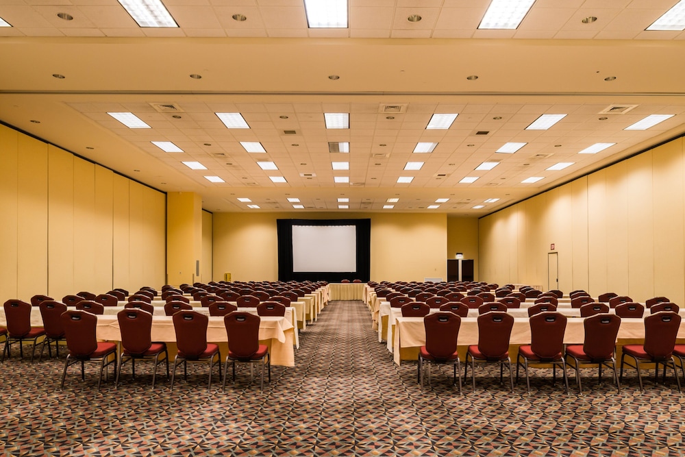 Crowne Plaza Springfield by IHG - photo 68