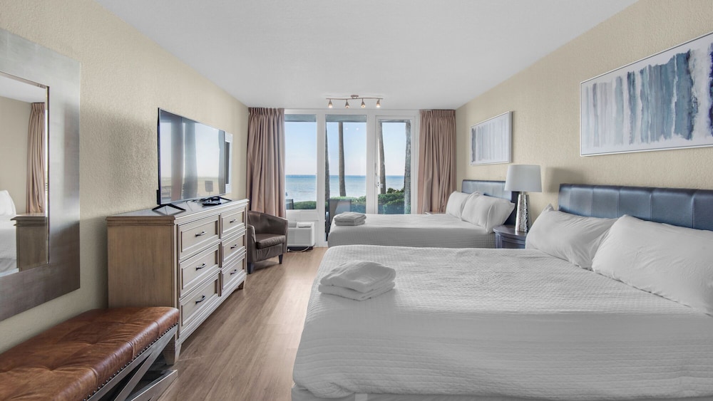 Ground floor Studio at Sandestin Golf & Beach Resort: Sleeps 4 - featured photo