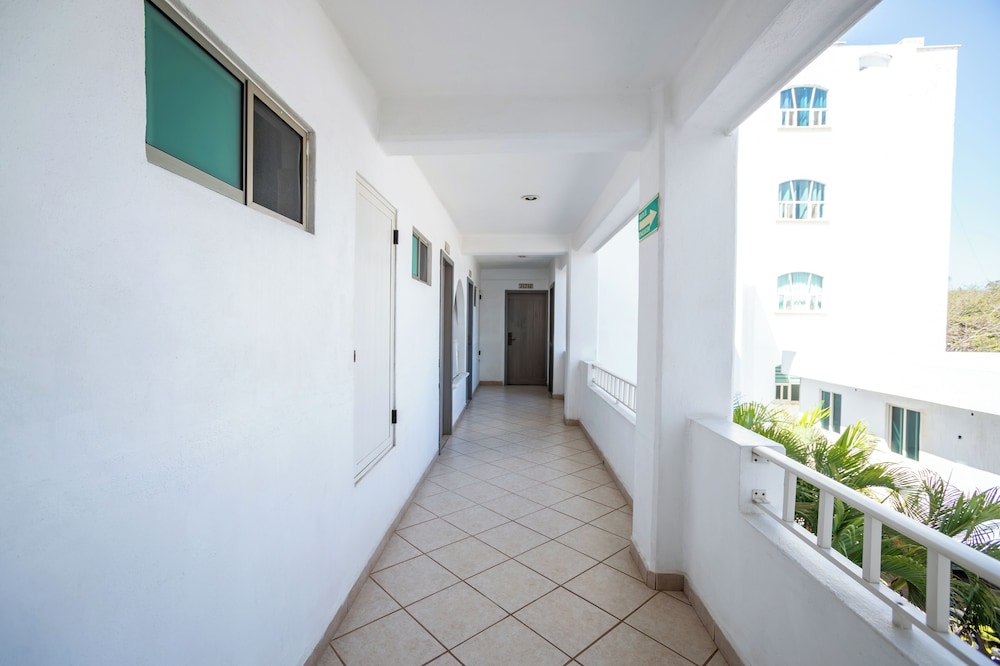 Torreblanca Suites — Rincon De Guayabitos — photo 2