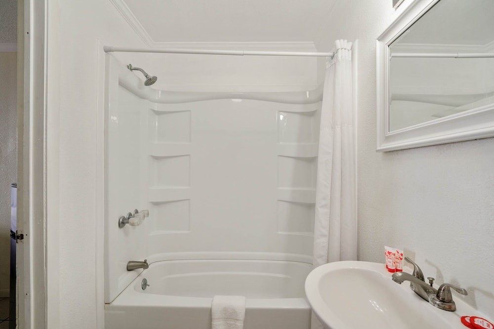 OYO Hotel Rockport Bay View - photo 45