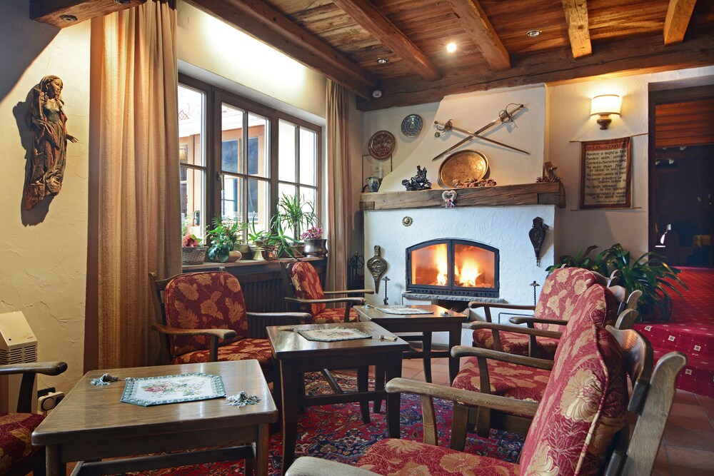 Dolomites Inn - carbon neutral hotel in Canazei