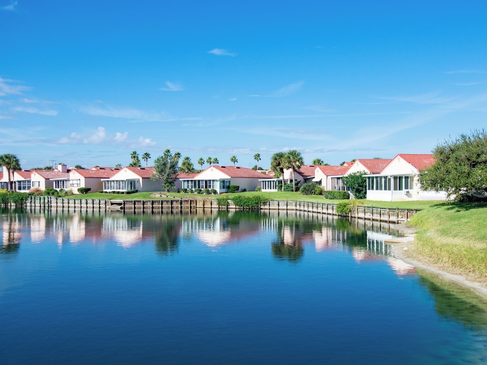 Sea Place Beach House by Distinctive Beach Rentals — 4-Star Luxury Hotel in Saint Augustine, United States