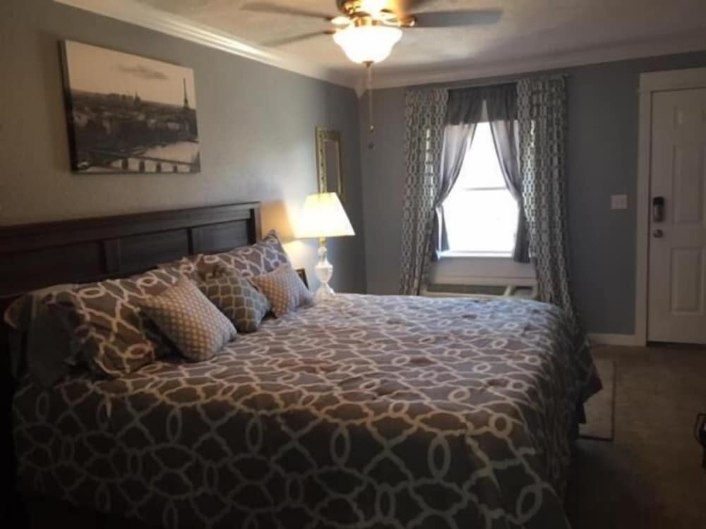 Gators Inn - photo 5