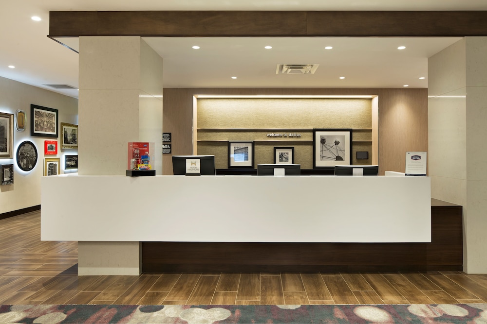 Hampton Inn & Suites Dallas Downtown - photo 16