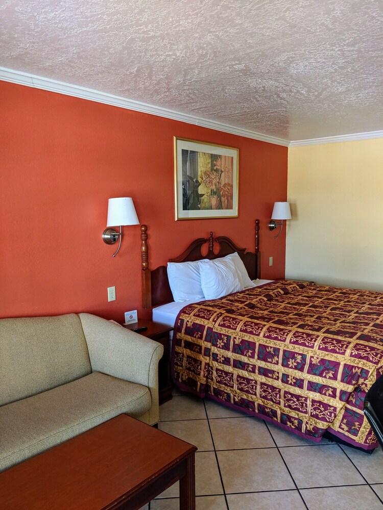 Lake Houma Inn - photo 10