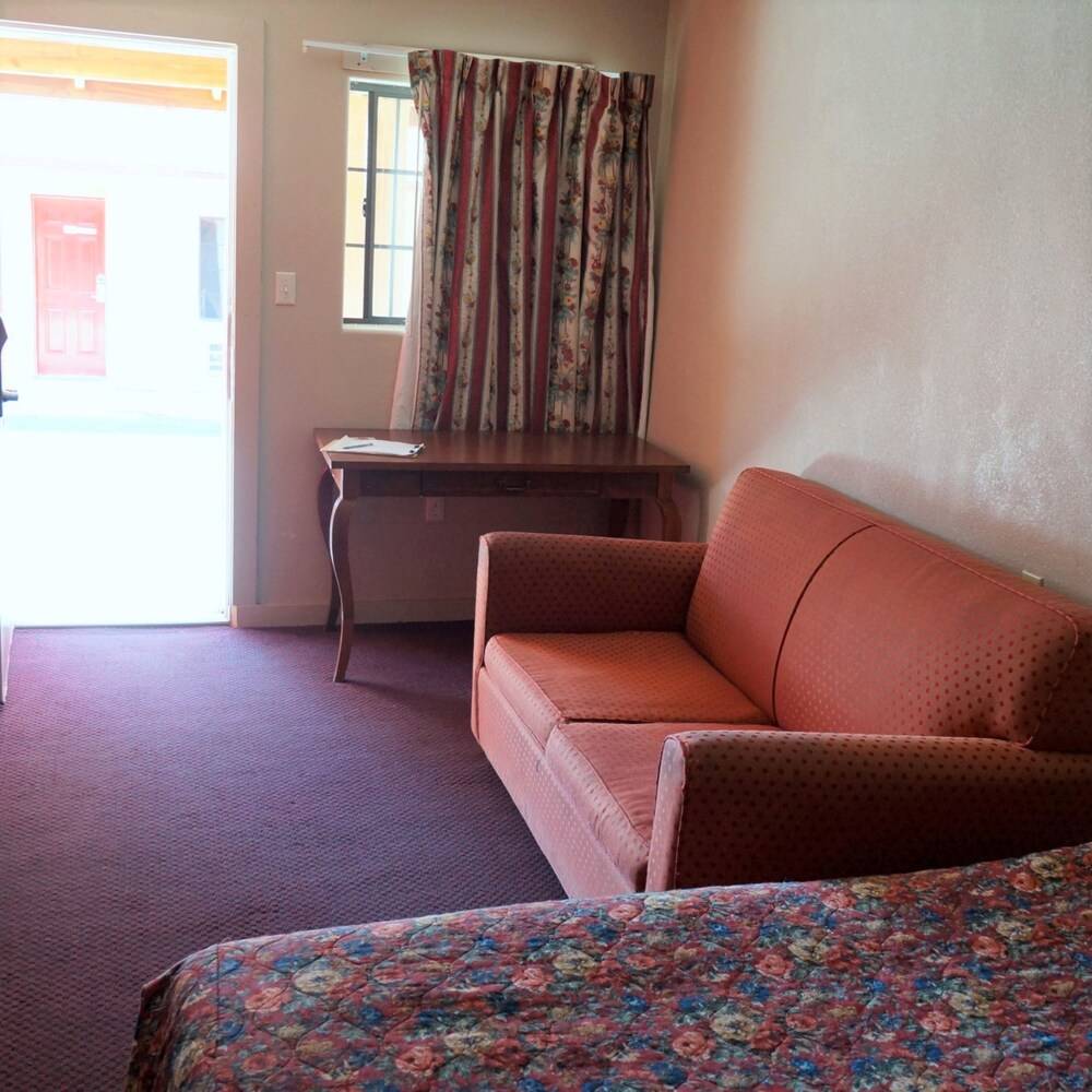 White Mountain Motel - photo 25