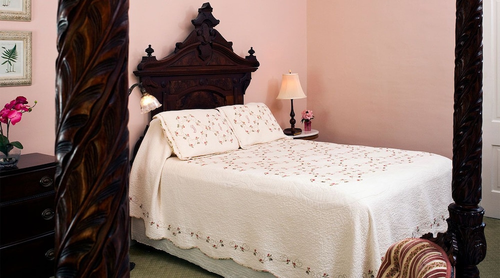 Devereaux Shields House - photo 10