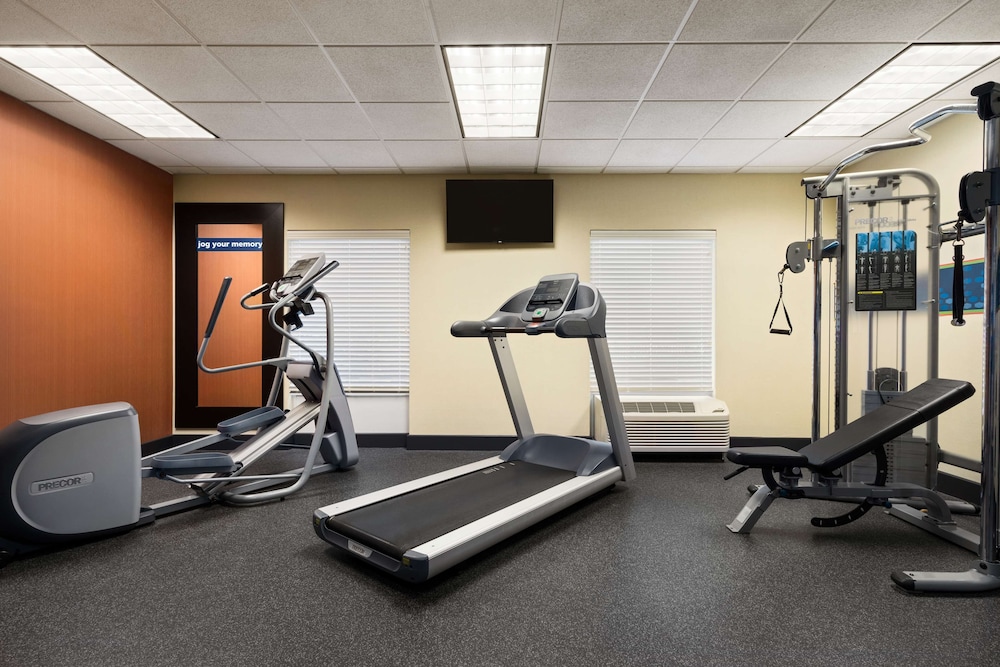 Hampton Inn & Suites Bluffton Sun City - photo 24