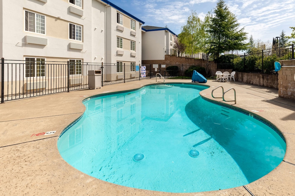Motel 6 Auburn CA - photo 22