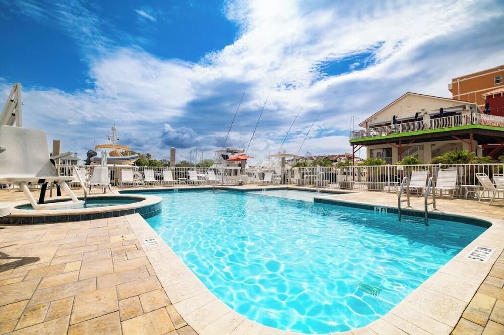 Madeira Bay Resort I 1402 - photo 17